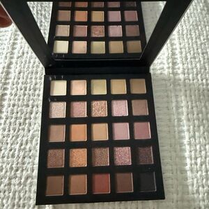 LORAC Pro Palette artist edition